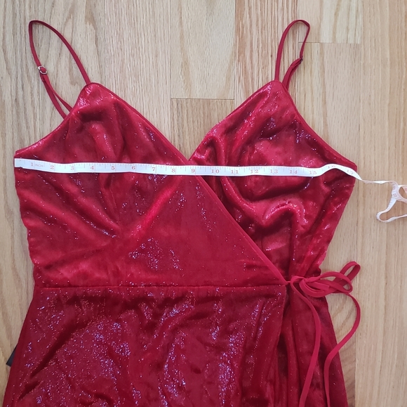 BCBG NEW RED VELVET COCKTAIL DRESS - Picture 4 of 8